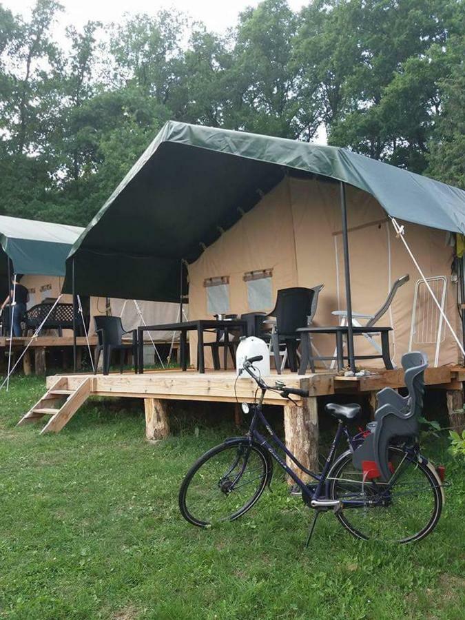 Safari Tent At Camping Le Roptai Rochefort Exterior photo
