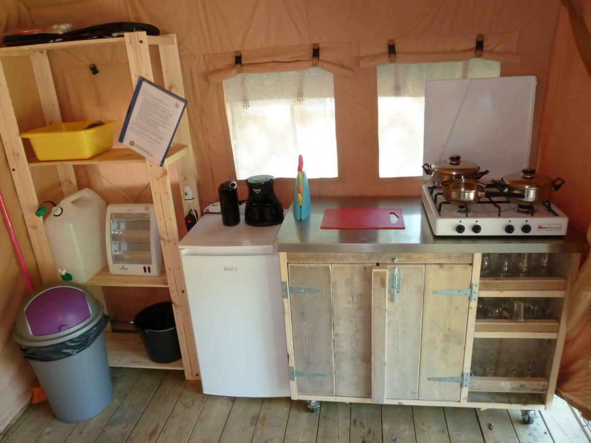Safari Tent At Camping Le Roptai Rochefort Exterior photo