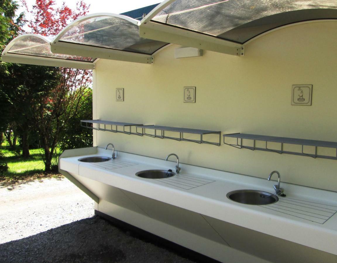 Safari Tent At Camping Le Roptai Rochefort Exterior photo